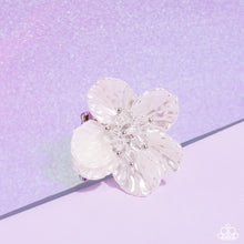 Load image into Gallery viewer, Petal Pact - White (R898)