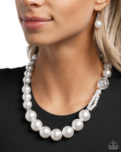Load image into Gallery viewer, Crystal Class - White