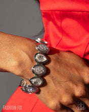 Load image into Gallery viewer, Fiercely 5th Avenue - 0725