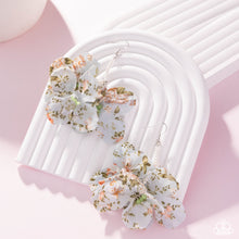 Load image into Gallery viewer, Flourishing Fantasia - Green