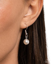 Load image into Gallery viewer, Attractive Austen - White