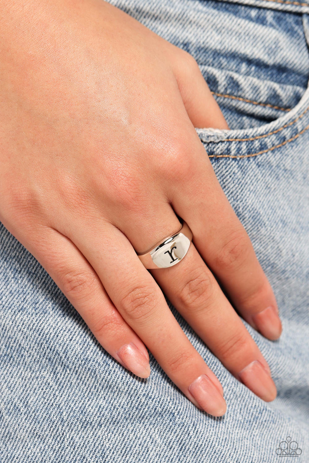 Monogram Memento - Silver - R (R887)