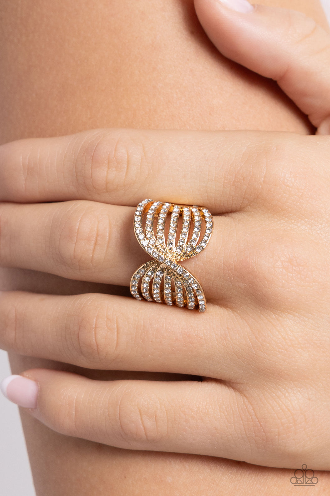 Pinched Promise - Gold (R890)
