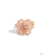 Load image into Gallery viewer, Beaded Boutonniere - Gold (R977)
