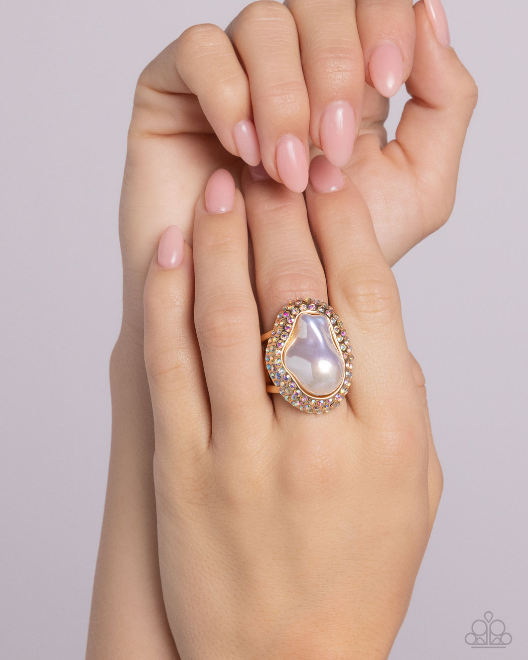 Opulent Ocean - Gold (R926)
