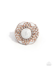 Load image into Gallery viewer, Pearly Podium - Copper (R944)

