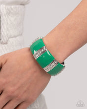 Load image into Gallery viewer, Fashionable &amp; Colored Complete Look - Green
