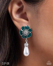 Load image into Gallery viewer, Regency Reign - Green
