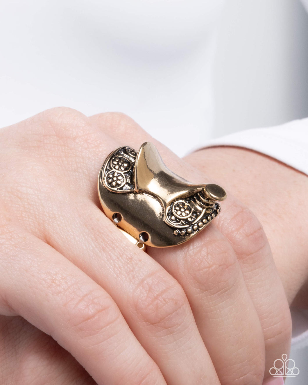 Equestrian Elegance - Gold (R969)