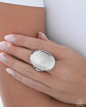 Load image into Gallery viewer, Omniscient Oval - Silver (R994)
