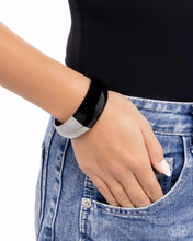 Load image into Gallery viewer, Painted Paramount - Black
