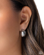 Load image into Gallery viewer, Sleek Silhouette - Silver
