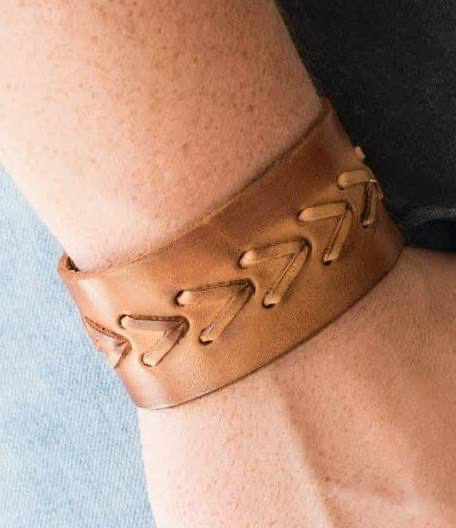Bronco Bravado - Brown
