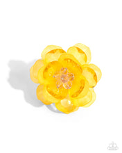 Load image into Gallery viewer, Petal Privilege - Yellow (R931)
