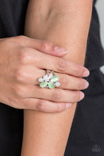 Load image into Gallery viewer, Diamond Daises - Green
