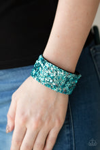 Load image into Gallery viewer, Starry Sequins - Blue
