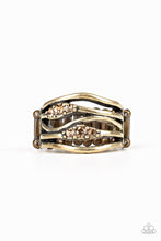 Load image into Gallery viewer, Cash Dash - Brass (R294)
