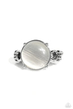 Load image into Gallery viewer, Upper Class Uniform - White (R681)
