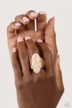 Load image into Gallery viewer, Shimmery Sovereign - White (R804)
