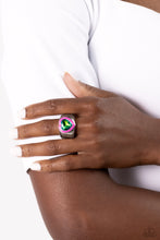 Load image into Gallery viewer, Fond Regard - Pink (R796)
